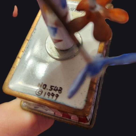 1999 KELVIN CHEN Enamel Hand Painted Hinged Bird House Trinket Box #548 - Picture 3 of 8